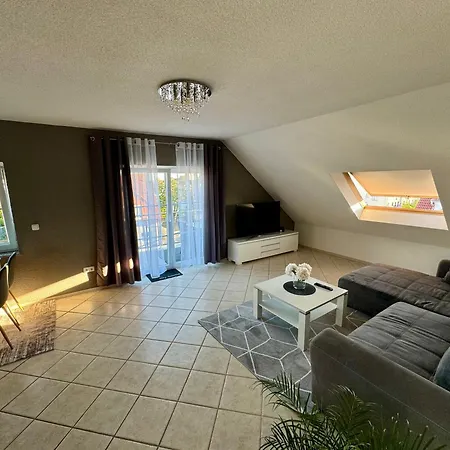 Apartman Exklusives Deluxe-Apartment Ruheoase-Mit Balkon-Parkplatz 7-24 Check-In Bad Nauheim