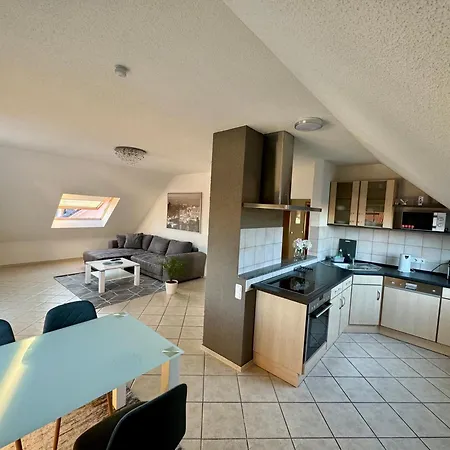Am Goldstein - Ruheoase-mit Balkon-parkplatz 24-7 Check-in Bad Nauheim