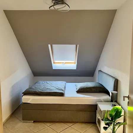 Apartmán Am Goldstein - Ruheoase-mit Balkon-parkplatz 24-7 Check-in Bad Nauheim