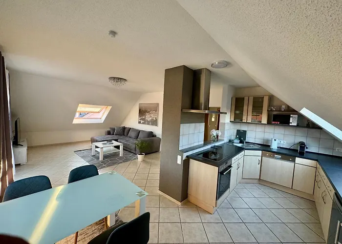 Exklusives Deluxe-Apartment Ruheoase-Mit Balkon-Parkplatz 7-24 Check-In Bad Nauheim