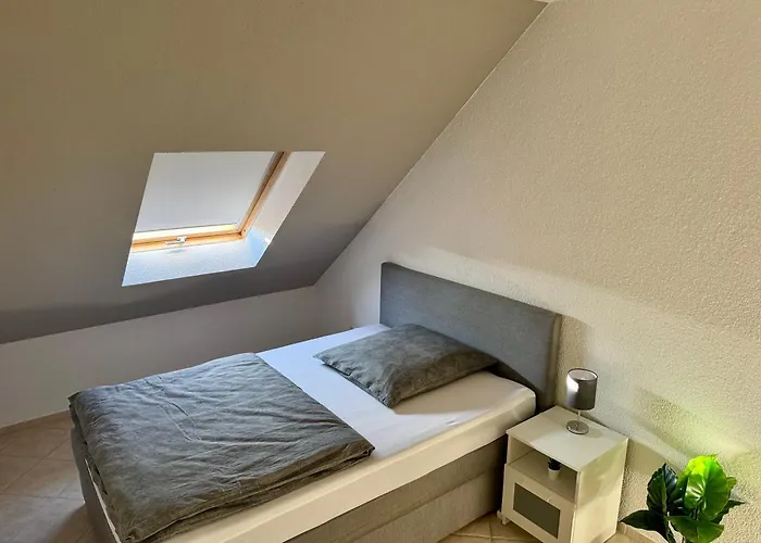 Exklusives Deluxe-Apartment Ruheoase-Mit Balkon-Parkplatz 7-24 Check-In *